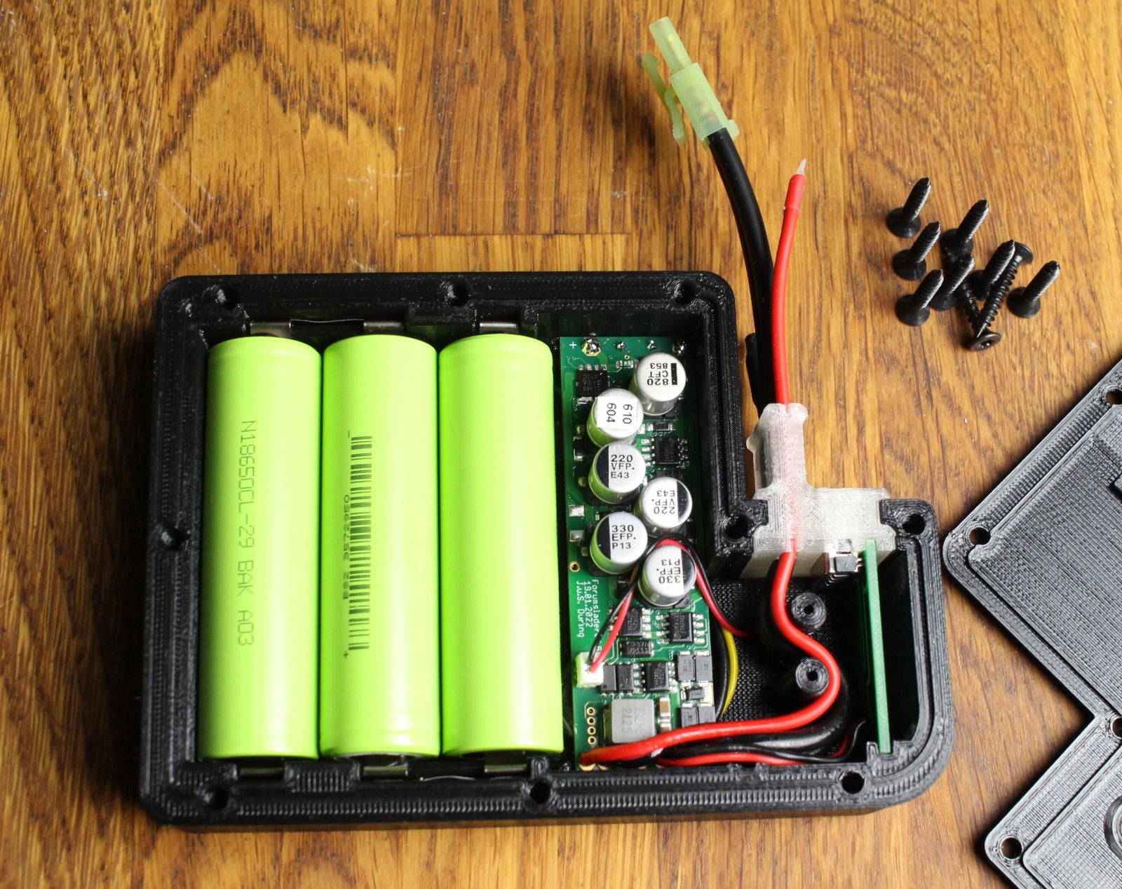 Forumslader V6 Pro Nabendynamo Stromumwandler