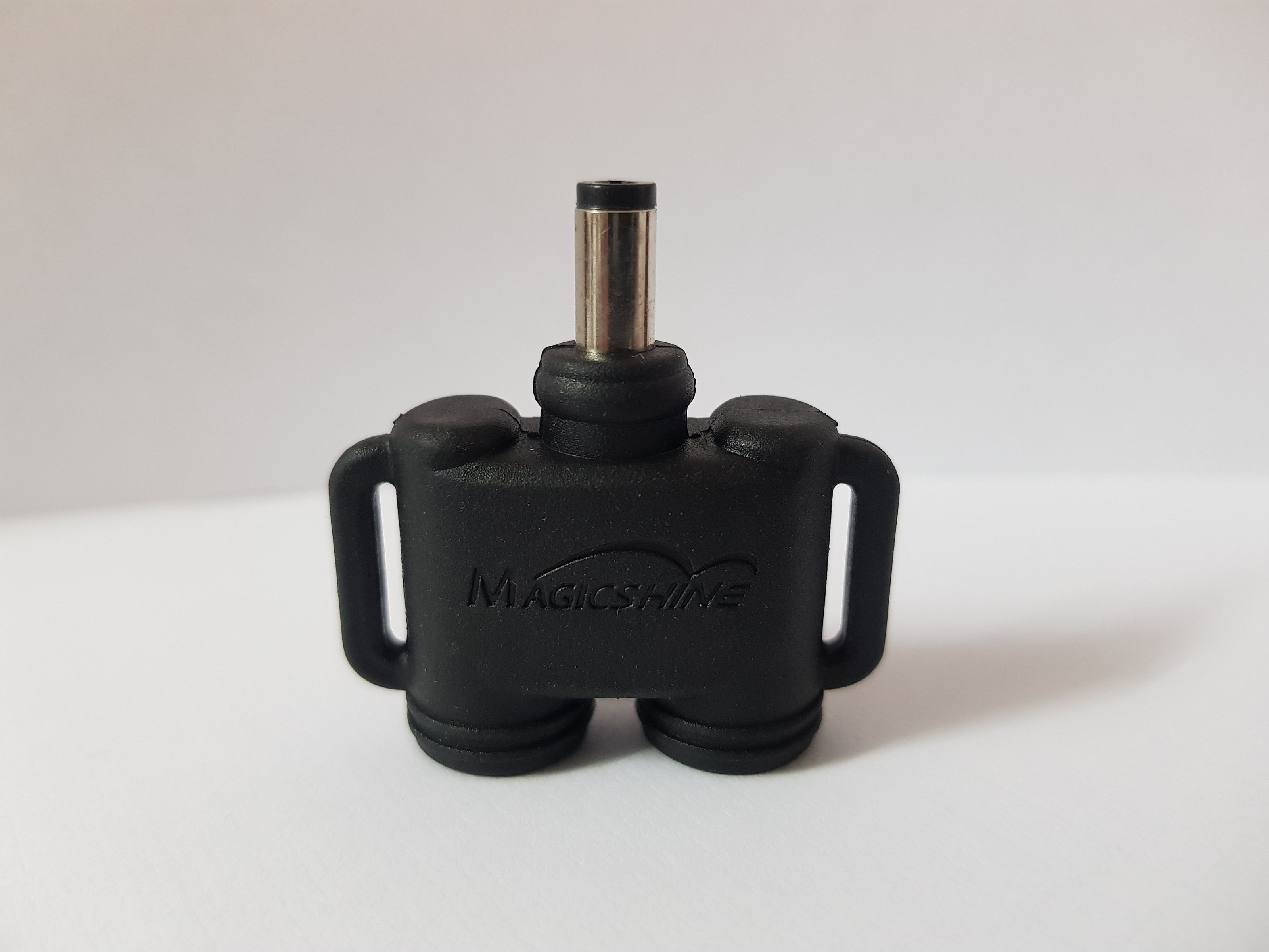 Adattatore rotondo MJ-6018 YA