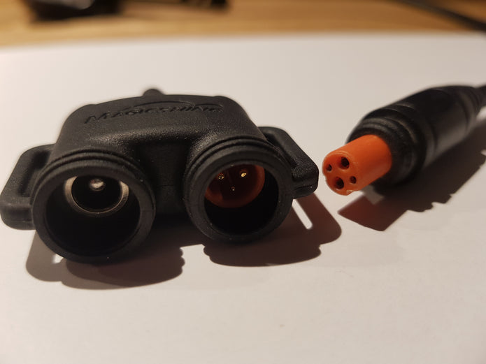 Adattatore MJ-6118YDC da connettore a 4 pin a connettore a 2 pin per testata faro MJ-908