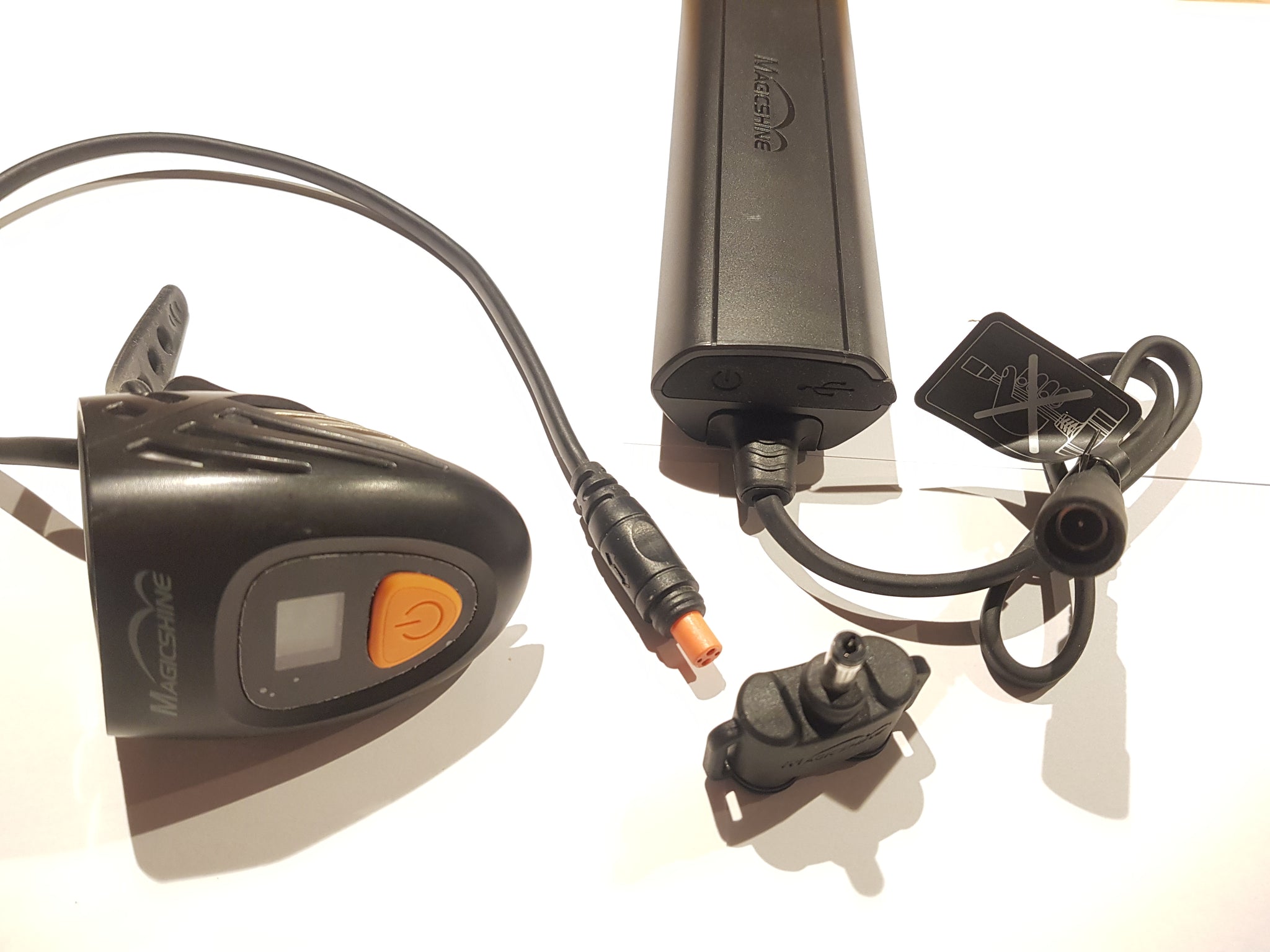 Magicshine MJ-6118YDC Adapter von 4Pol.= 2Pol. Stecker für MJ-908 Scheinwerferkopf