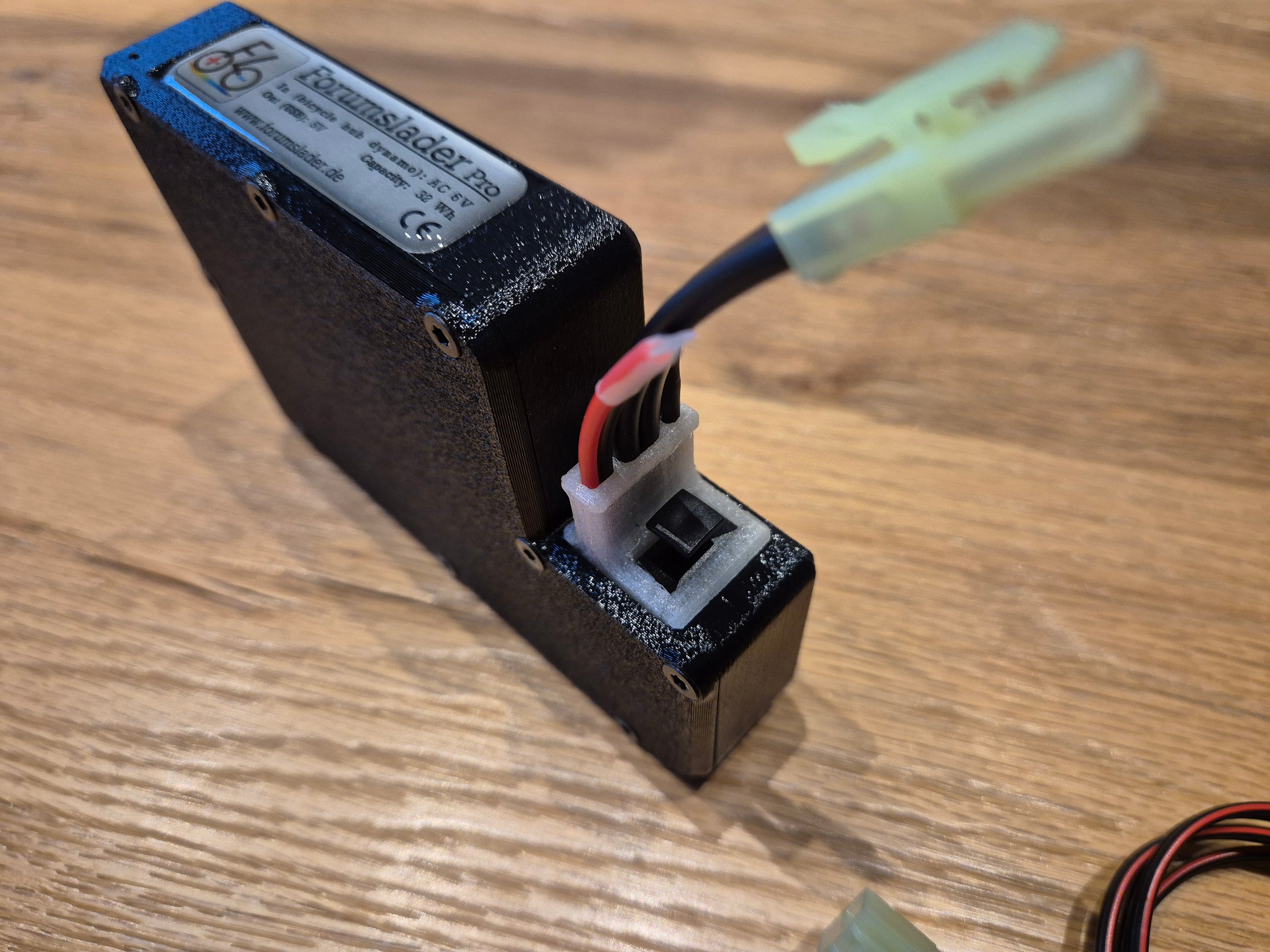 Forumslader V6 Pro Nabendynamo Stromumwandler