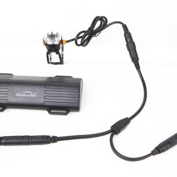 Connecteur orange à 4 broches pour câble en Y MJ-6205